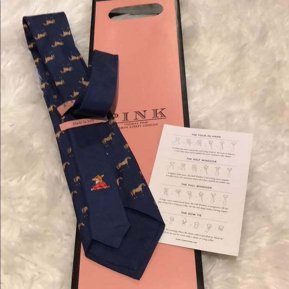 ✨NEW✨ Thomas Pink Tie Navy Blue w/ Horses Pattern - Picture 2 of 5